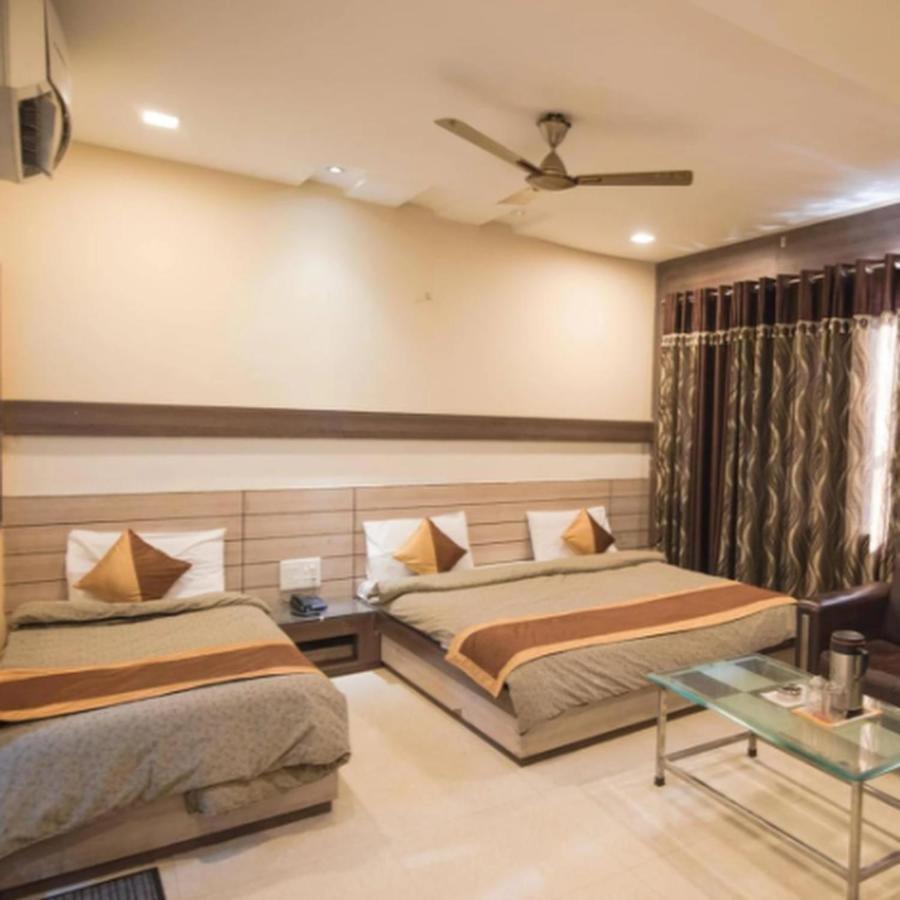 Brij Palace Hotel Bhopal Zewnętrze zdjęcie